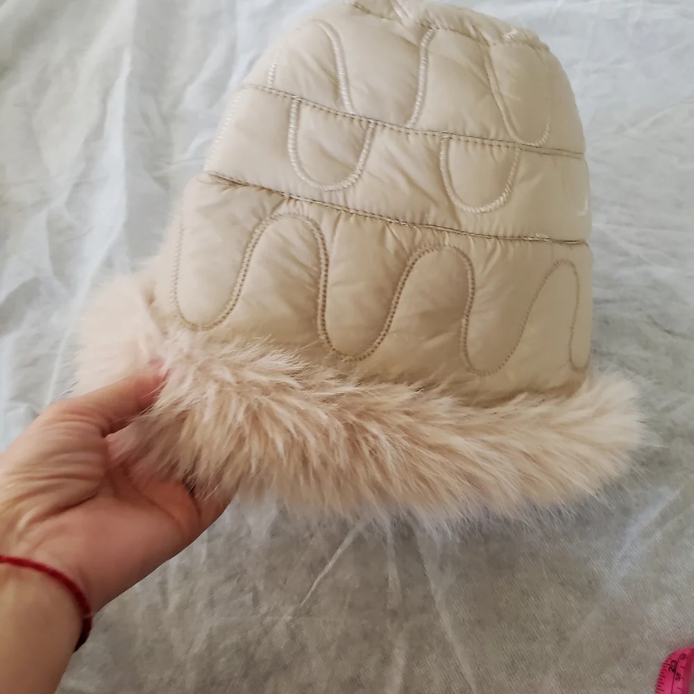 Hat - Picture 10 of 10